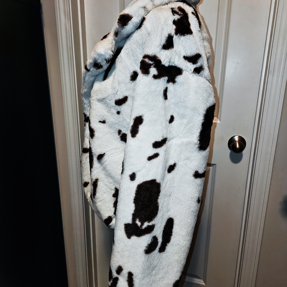 Jade & Ivory Women's Faux Fur Cow Print Jacket -Size Large & Medium - Picture 2 of 6